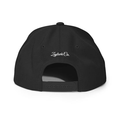 Gorra snapback negra vista posterior firma Zaylachi Co. bordada cierre snapback | Zaylachi Co.